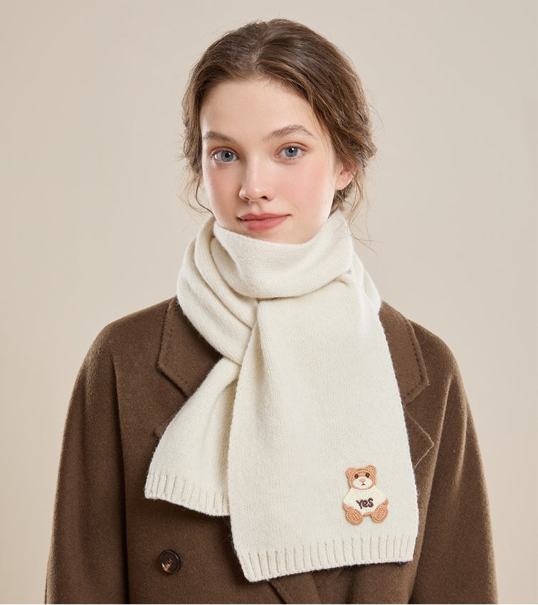 Women's 100% sheep wool scarf with bear pattern, soft and skin-friendly.