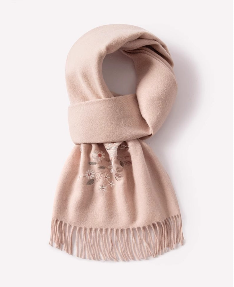 Wool Scarf Women – With Exquisite Floral Embroidery - OESLO