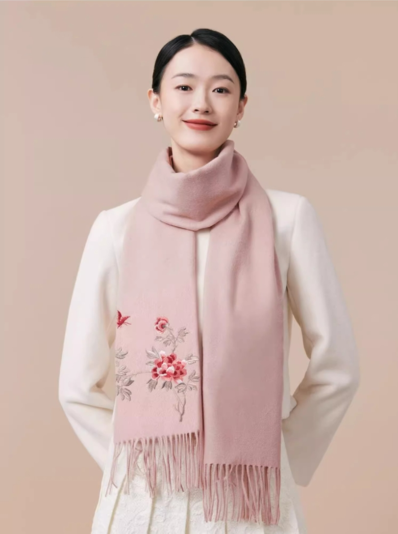 Wool Scarf Women – With Exquisite Floral Embroidery - OESLO