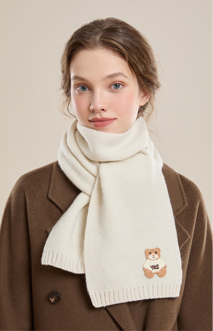 Women's 100% sheep wool scarf with bear pattern, soft and skin-friendly.