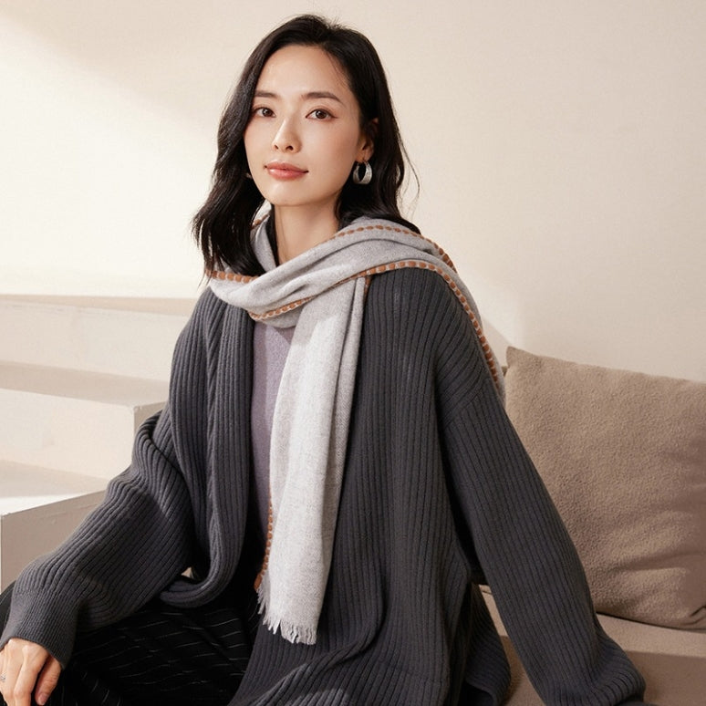Elegant Cashmere Scarf - OESLO