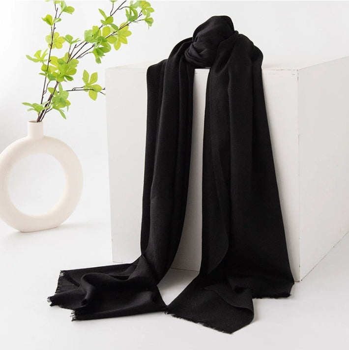 Large Wool Scarf - Stylish Solid Color - OESLO