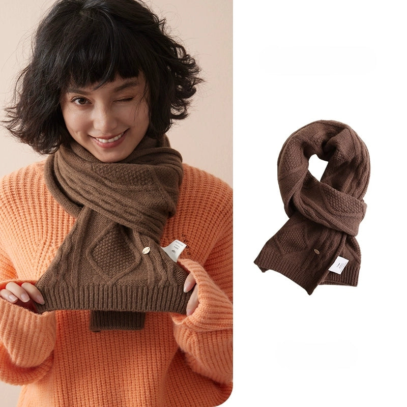 Wool Diamond Cable Knit Scarf – Vintage Texture & Timeless | Multiple Colors OESLO