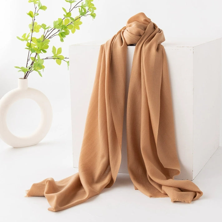 Large Wool Scarf - Stylish Solid Color - OESLO