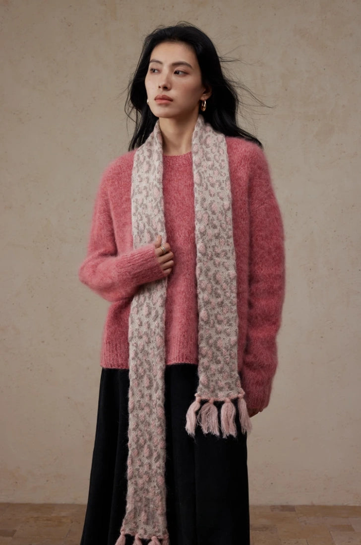 Leopard Knit Scarf – Classic Vintage Style in Coffee Brown & Pink OESLO