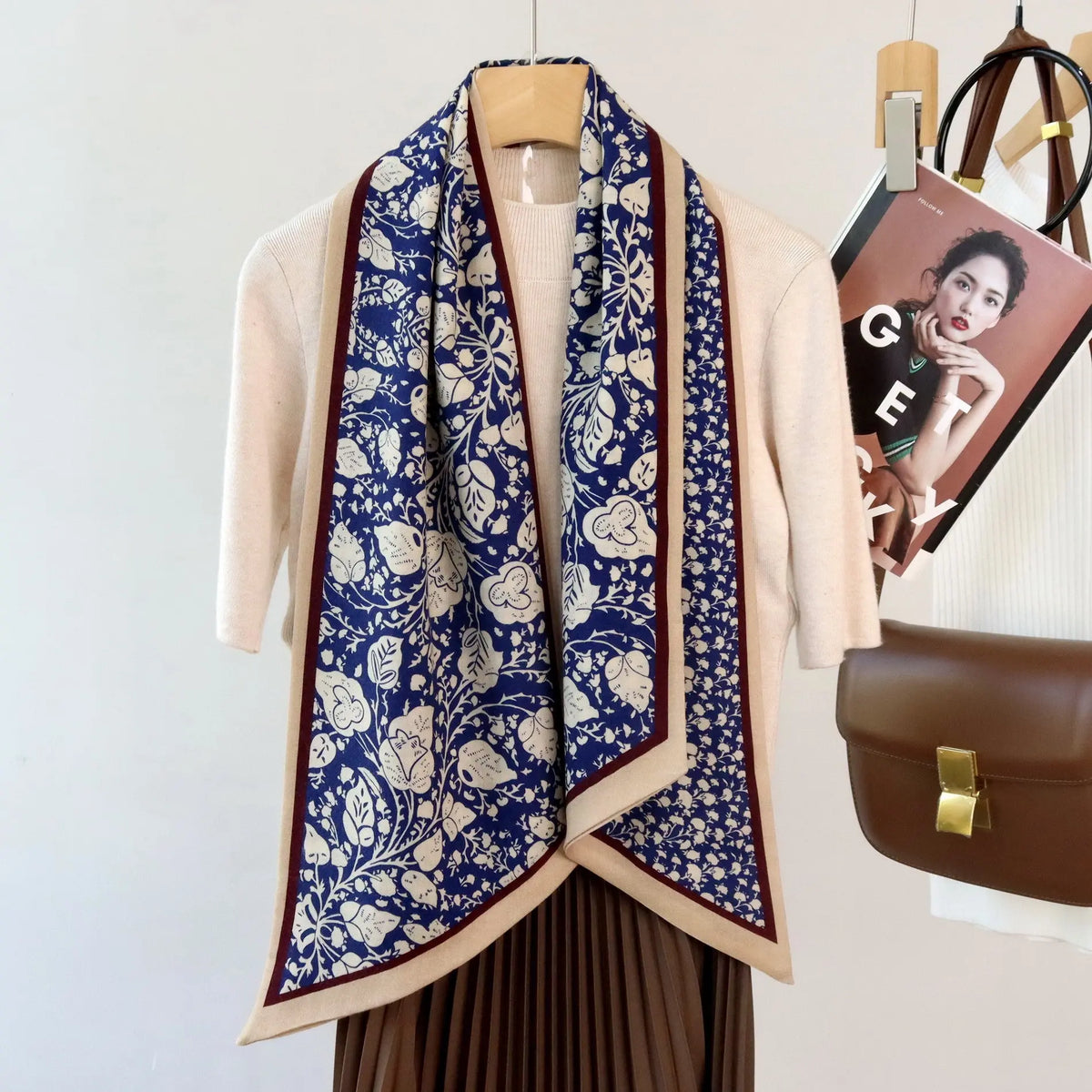 Elegant Silk Wool Long Scarf – Reversible Floral Print Wrap OESLO