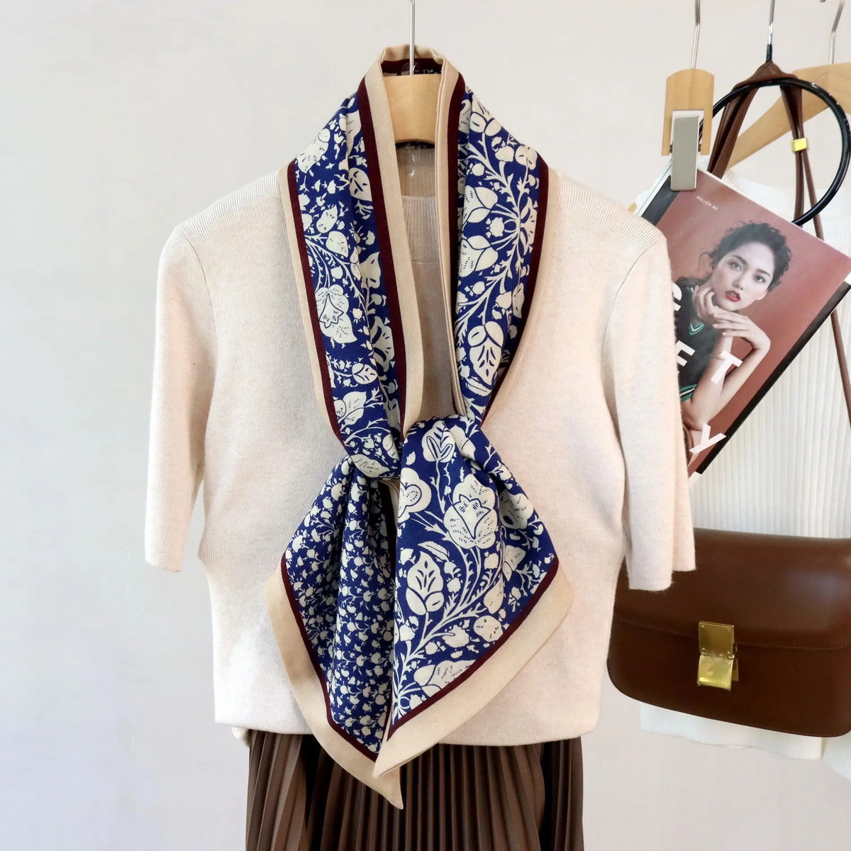 Elegant Silk Wool Long Scarf – Reversible Floral Print Wrap OESLO