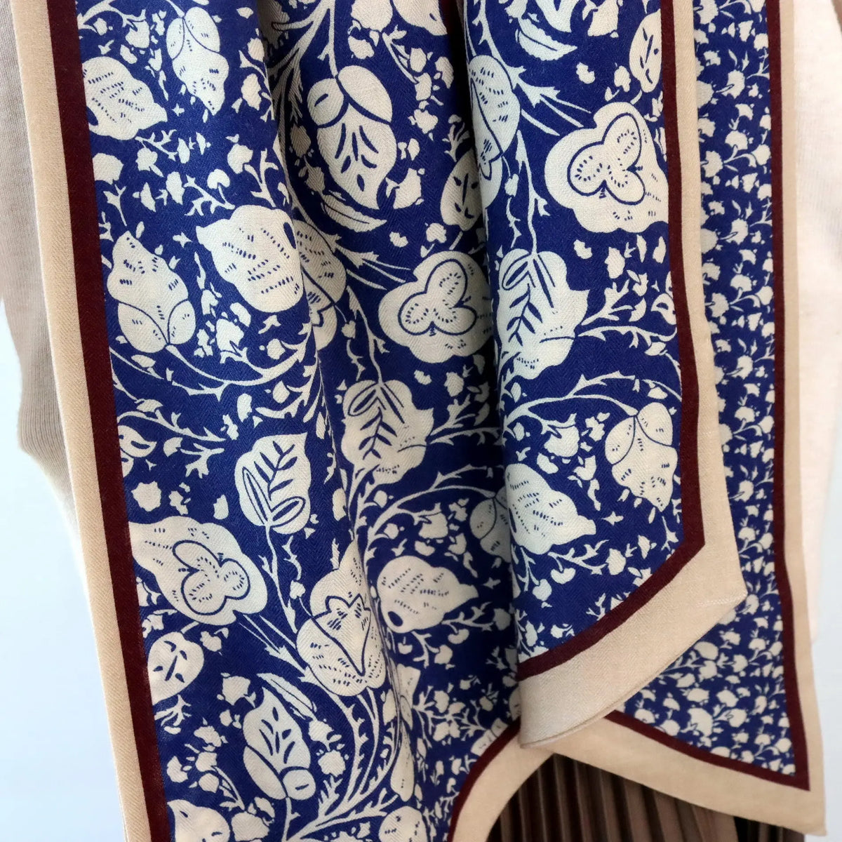 Elegant Silk Wool Long Scarf – Reversible Floral Print Wrap OESLO