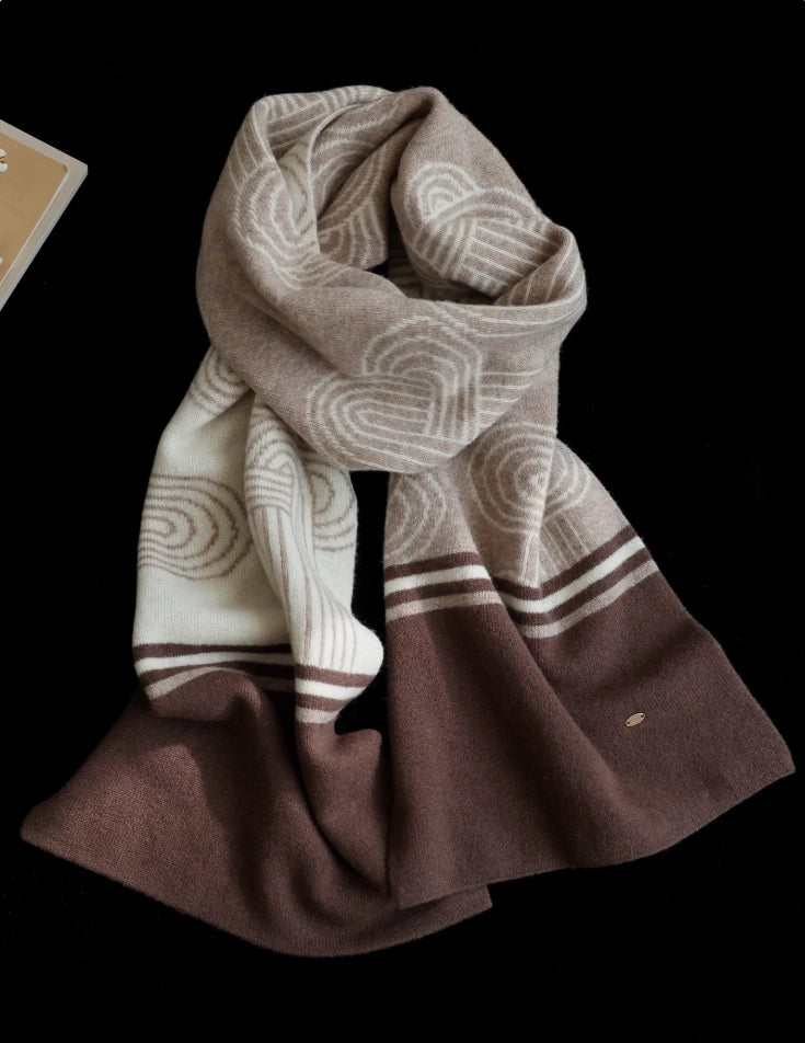 100% Wool Scarf with Chain Pattern — Oatmeal Coffee Elegance - OESLO