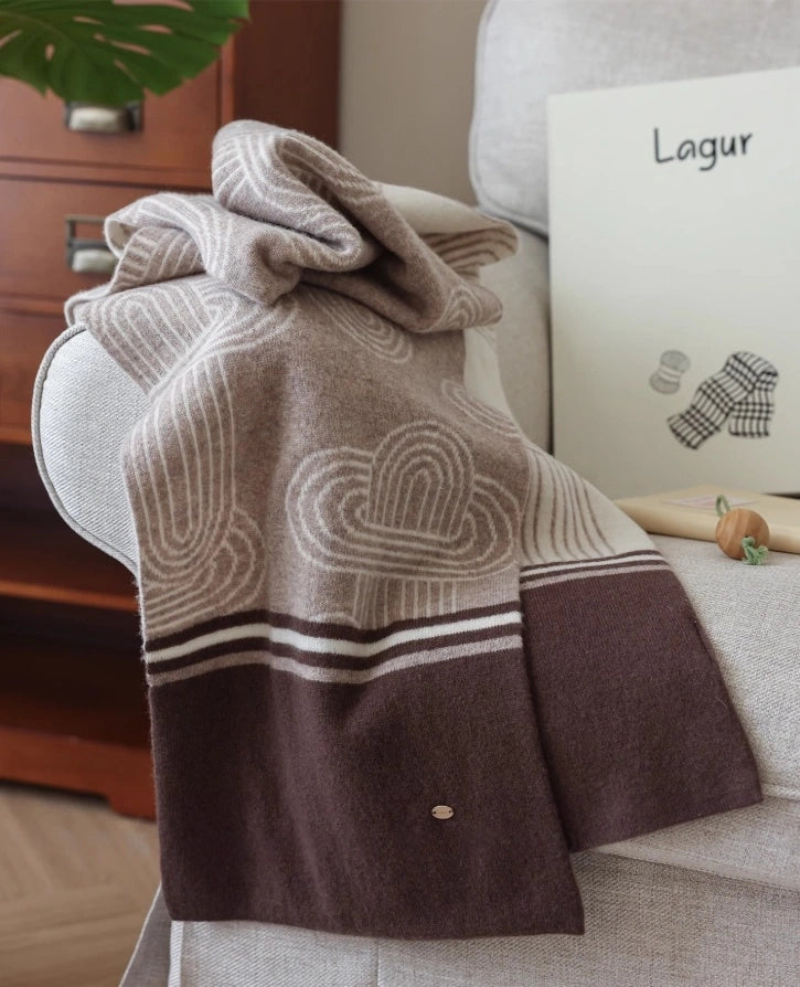 100% Wool Scarf with Chain Pattern — Oatmeal Coffee Elegance - OESLO