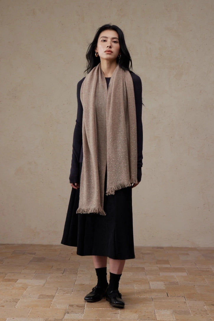 Women’s 100% Cashmere Scarf – Soft, Luxurious Wrap in Cream & Brown OESLO
