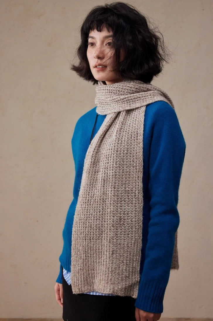 Minimalist Knit Winter Scarf for Women | Soft Wool Blend, Multiple Colors - OESLO
