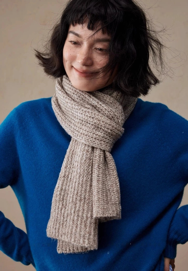 Minimalist Knit Winter Scarf for Women | Soft Wool Blend, Multiple Colors - OESLO