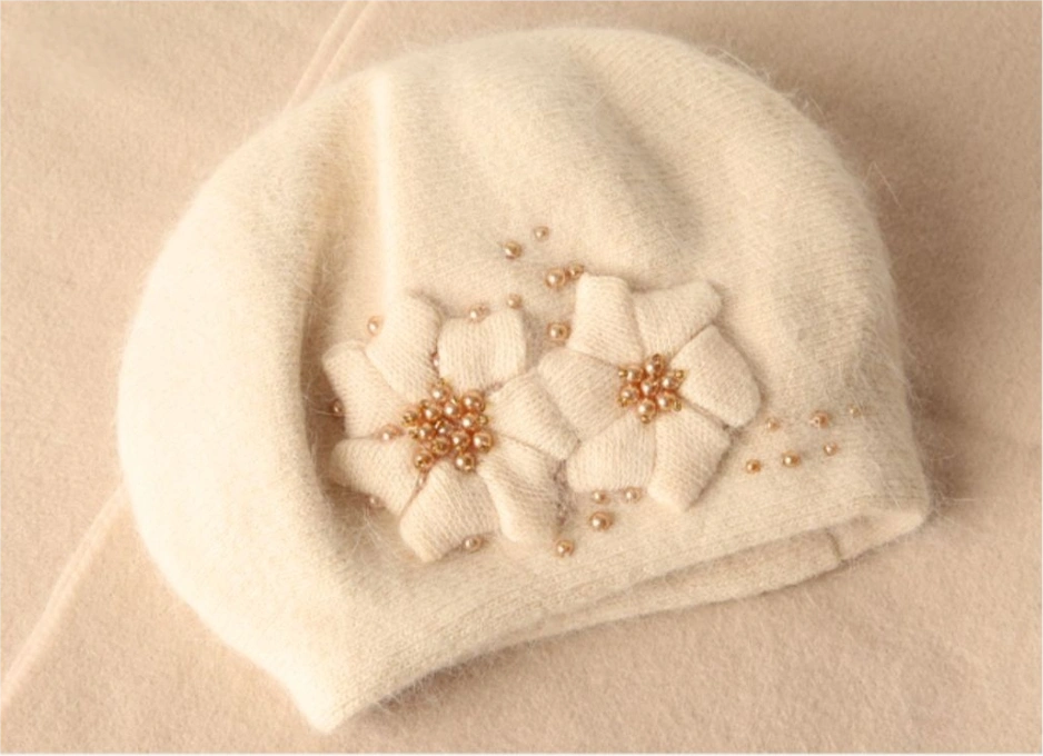 Women's Beret - With Floral Decoration and Beading - OESLO
