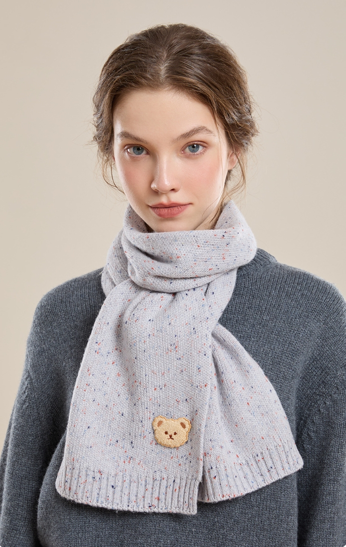 Knitted Scarf – With Cute Bear Patch - OESLO