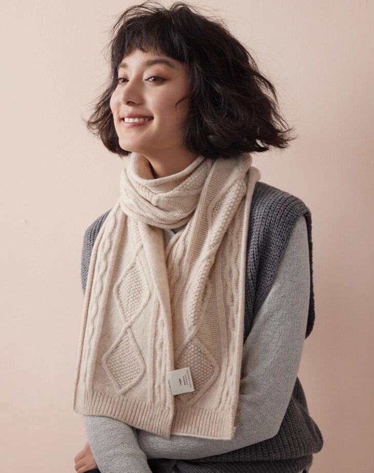 Wool Diamond Cable Knit Scarf – Vintage Texture & Timeless | Multiple Colors