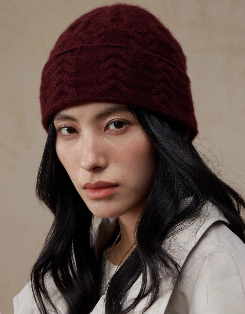 Elegant 100% Cashmere Beanie – Cable Knit Design | Multiple Colors
