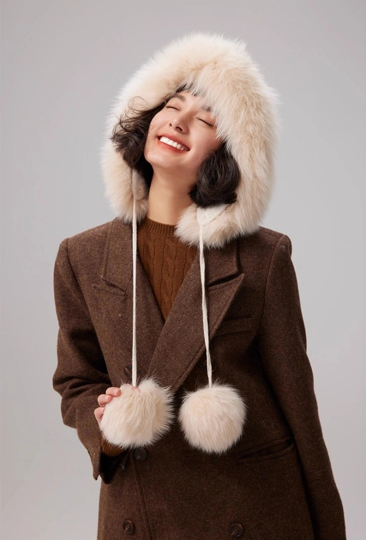Cashmere Knit Hat with Fox Fur Trim – Cream Beige Elegance