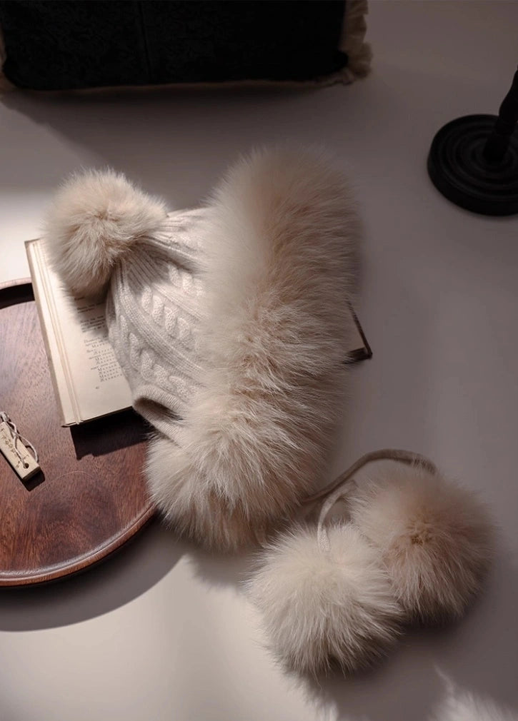 Cashmere Knit Hat with Fox Fur Trim – Cream Beige Elegance OESLO