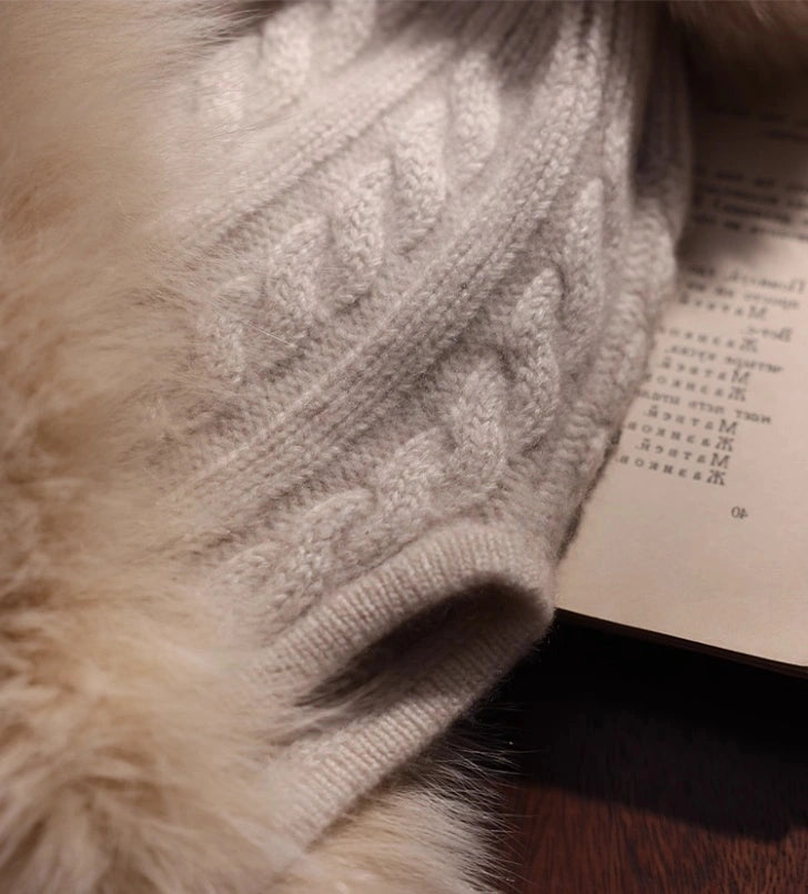Cashmere Knit Hat with Fox Fur Trim – Cream Beige Elegance