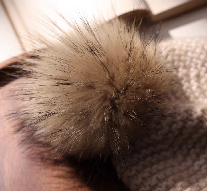 Cashmere Knit Hat with Ear Flaps – Vintage Beige & Taupe Brown OESLO