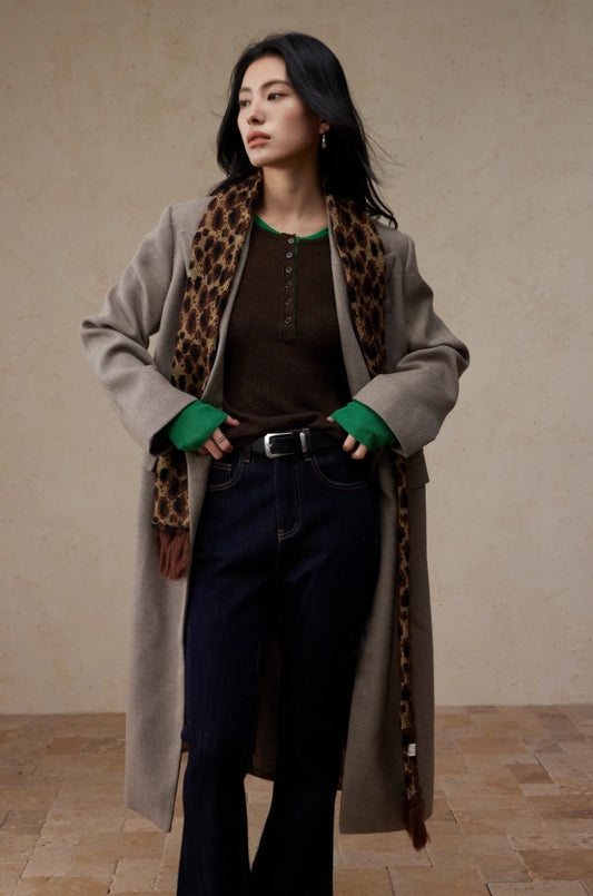 Leopard Knit Scarf – Classic Vintage Style in Coffee Brown & Pink