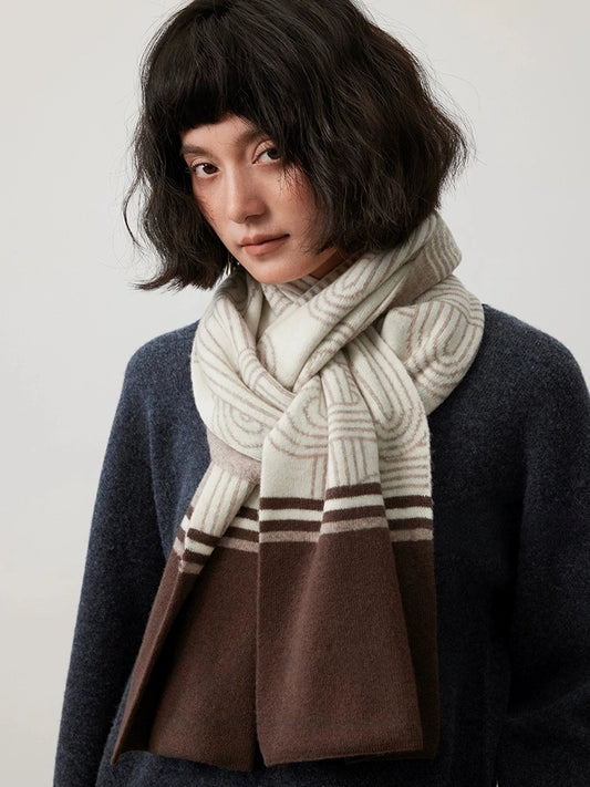 100% Wool Scarf with Chain Pattern — Oatmeal Coffee Elegance - OESLO