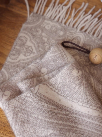 Women's 100% Cashmere Scarf with Paisley Pattern Design - OESLO