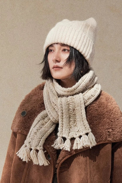 Bufanda de invierno delgada de punto calado vintage en crema y rojo